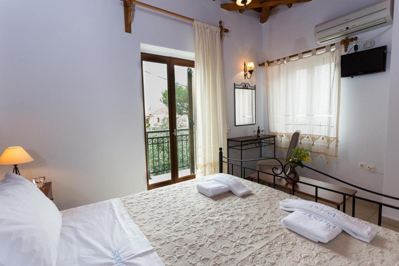 Pleiades Seaside Residences In Mani Агиос-Николаос Номер фото