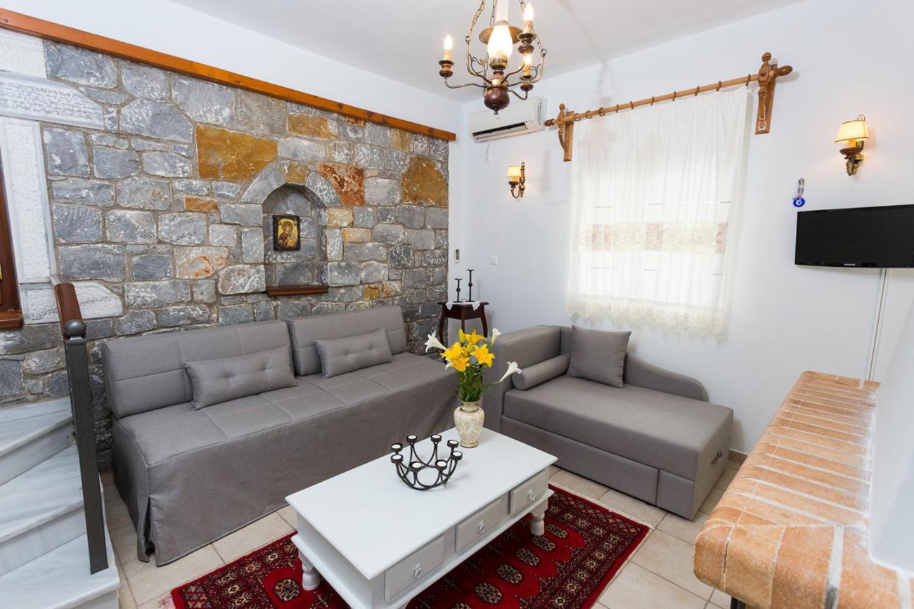 Pleiades Seaside Residences In Mani Агиос-Николаос Номер фото