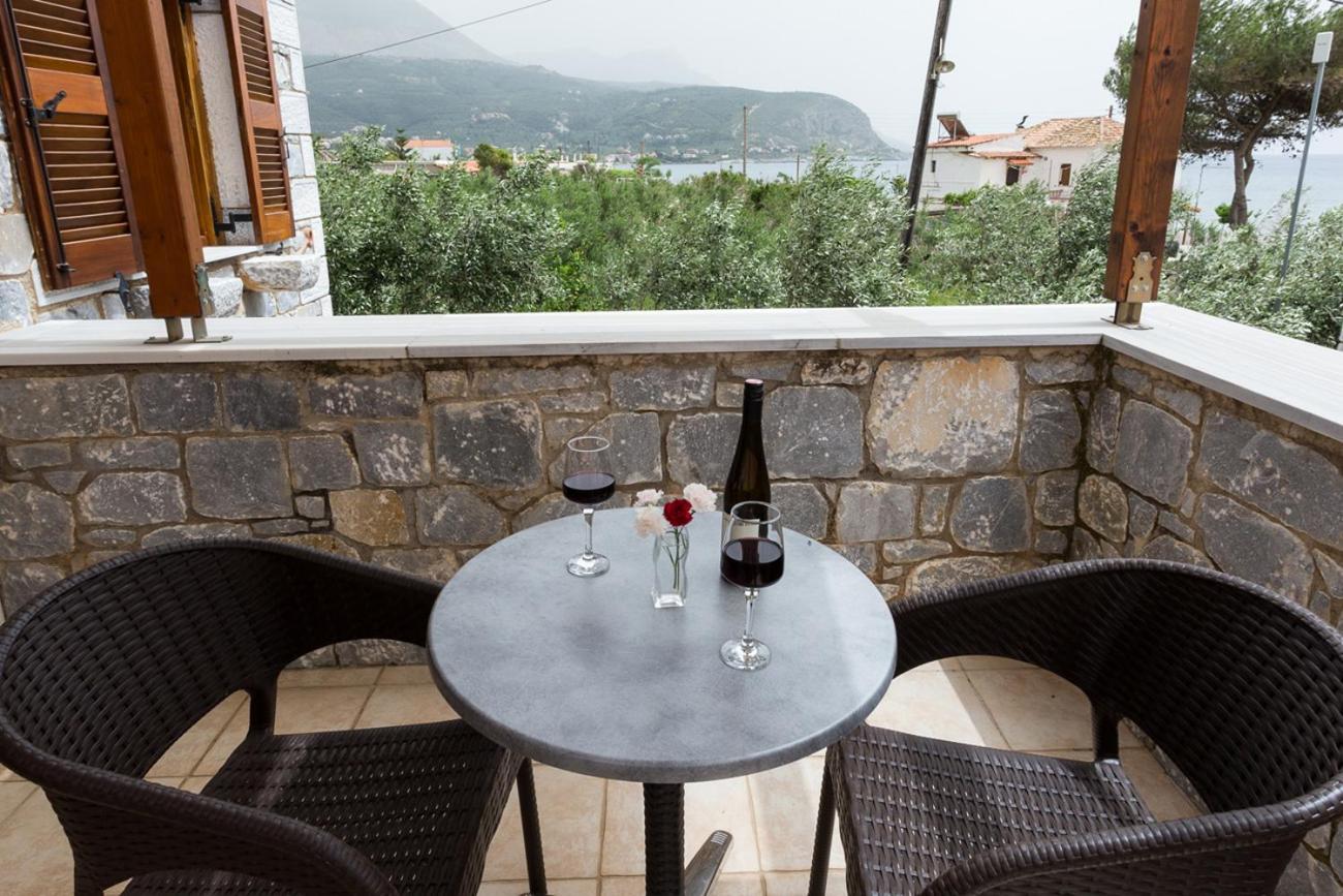 Pleiades Seaside Residences In Mani Агиос-Николаос Номер фото